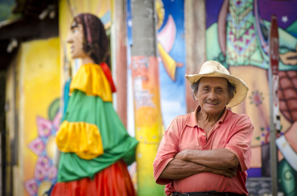 En este momento estás viendo Ruta de las Flores el Salvador: 5 pueblos mágicos, comida deliciosa y aventuras que no olvidarás